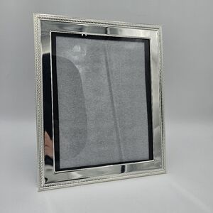 Isaac Mizrahi Silver Finished Picture Frame.